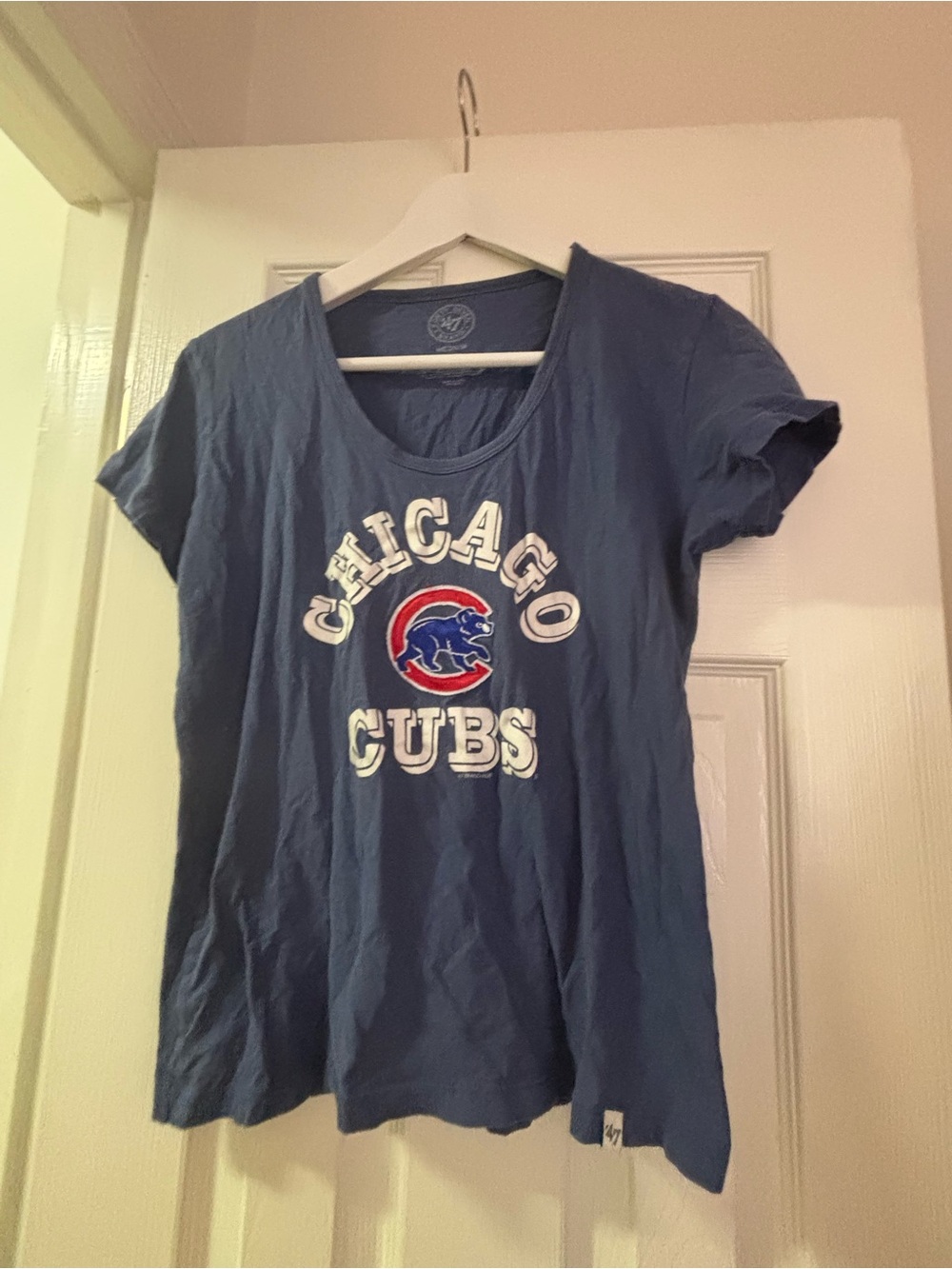 '47 Women's Chicago Cubs Blue Short Sleeve Tee with Red & White Logo